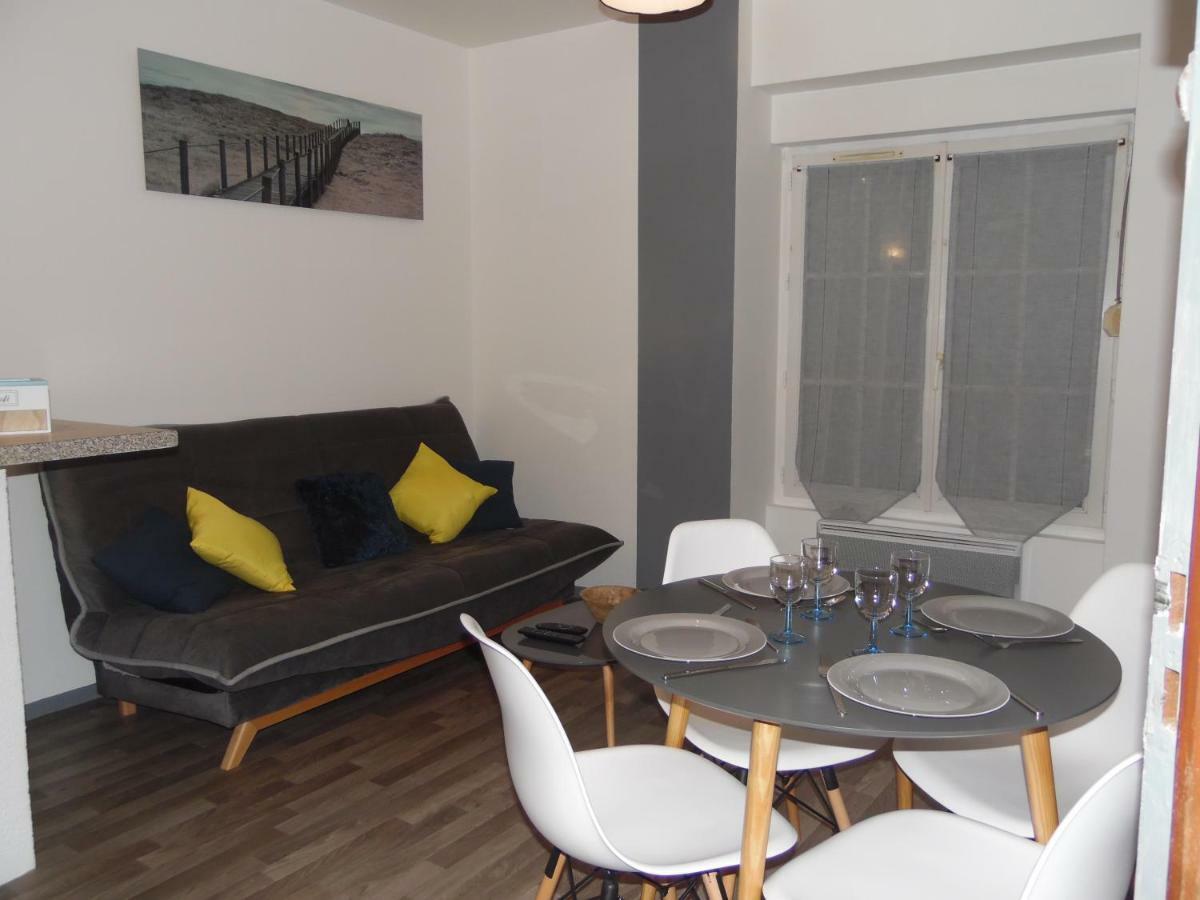 Apartment Avec Jardinet Sans Vis A Vis Plein Centre Au Rdc 350m De La *